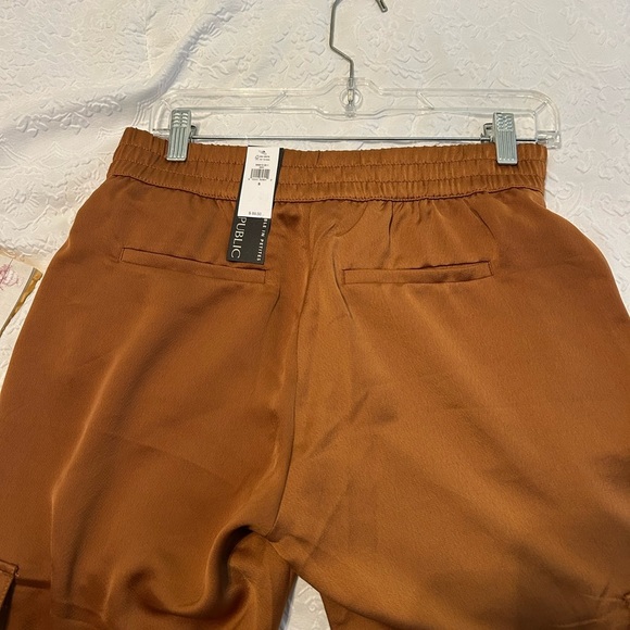 NWT $89 Banana Republic Golden Brown Satin Cargo Jogger Pants - Picture 3 of 7